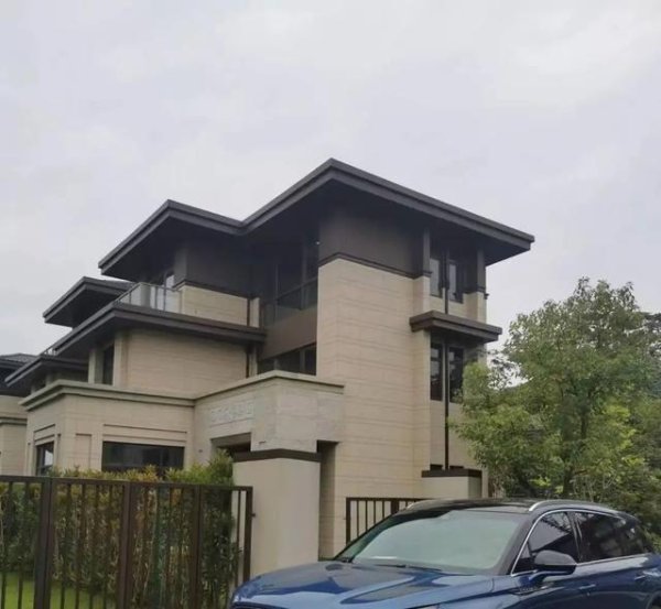 拉伯配资 女子买房办不了按揭，被开发商拒退124万首付款？双方回应